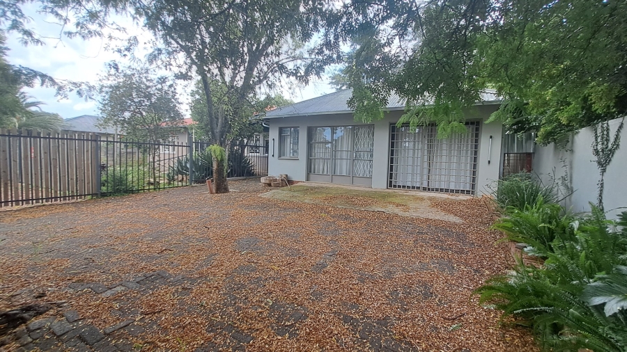 5 Bedroom Property for Sale in Westdene Free State